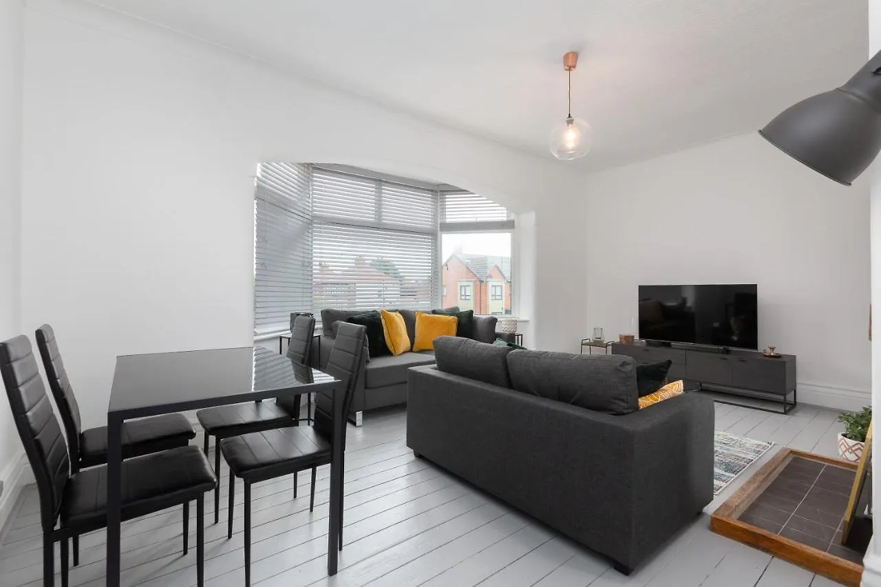 Charles Alexander Short Stay - Hove Suite Lytham St Annes United Kingdom